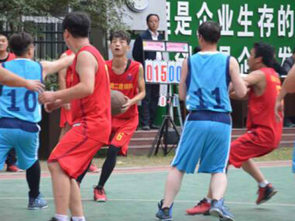 参加深圳郑睿健康产品销售有限公司“奋进杯”男子篮球赛